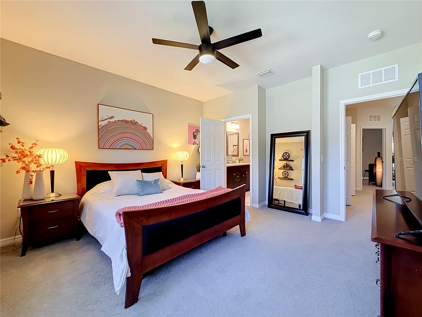2270 MONTVIEW DR — photo 29