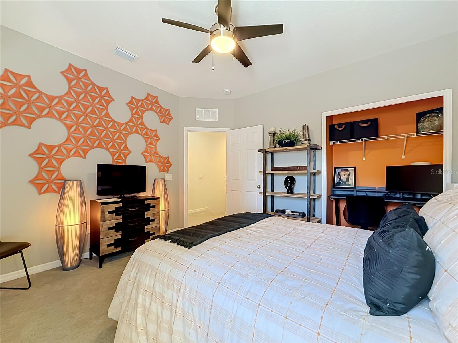 2270 MONTVIEW DR — photo 43