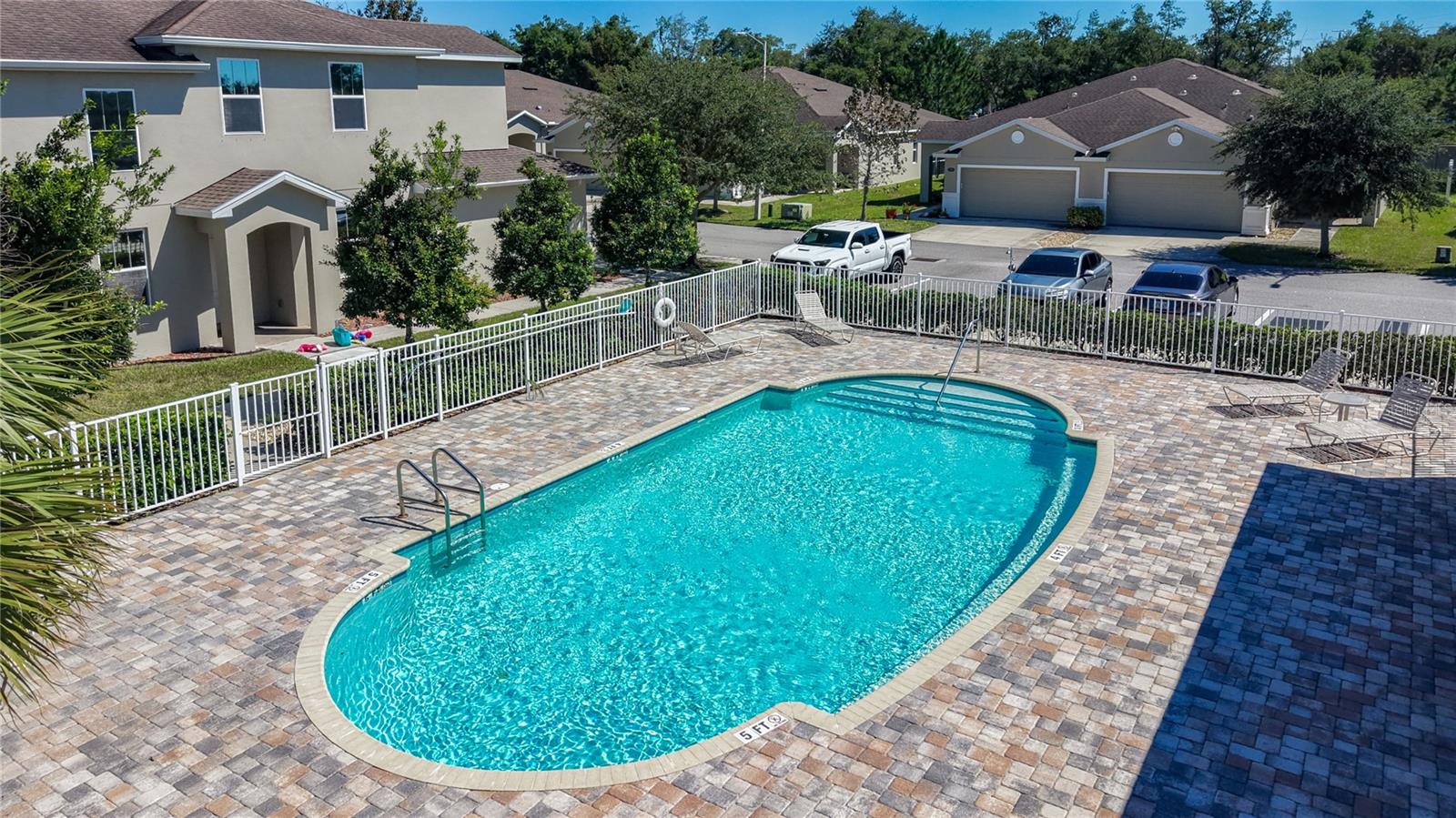 2270 MONTVIEW DR — photo 49