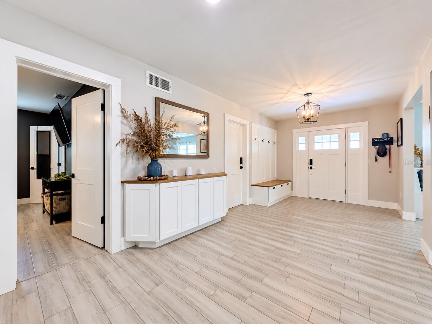 1509 BARBARA AVE — photo 7
