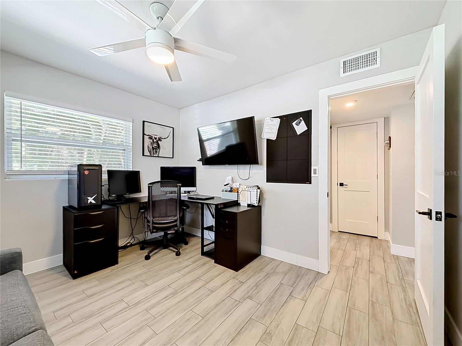 1509 BARBARA AVE — photo 18