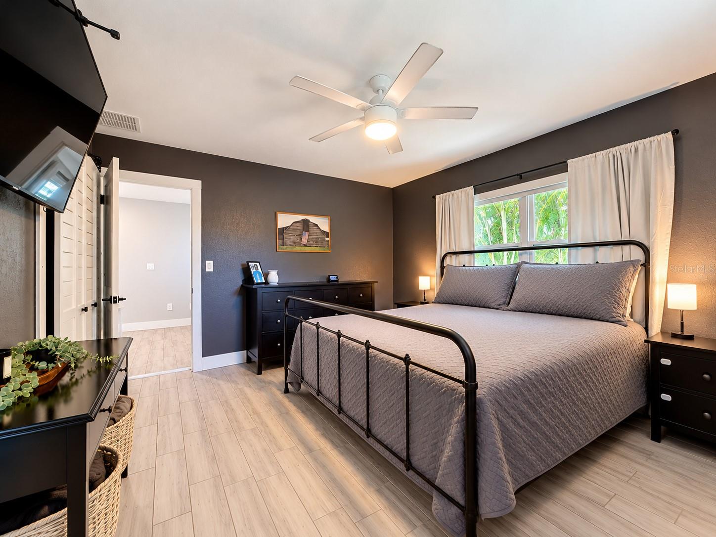 1509 BARBARA AVE — photo 13
