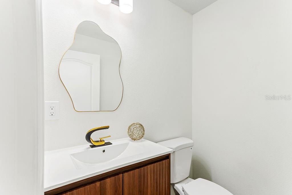 8907 ASHFORD GABLES — photo 13
