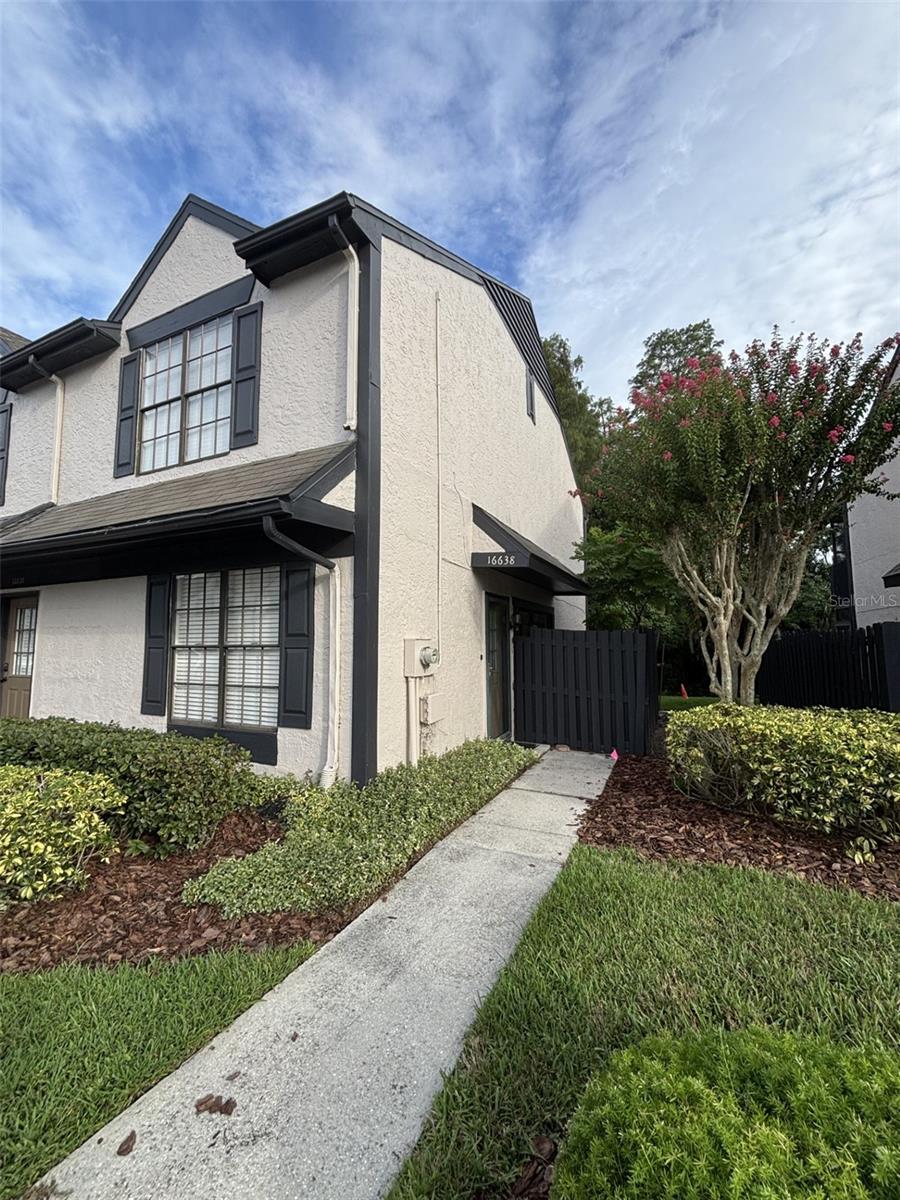 16638 BRIGADOON DR — photo 2