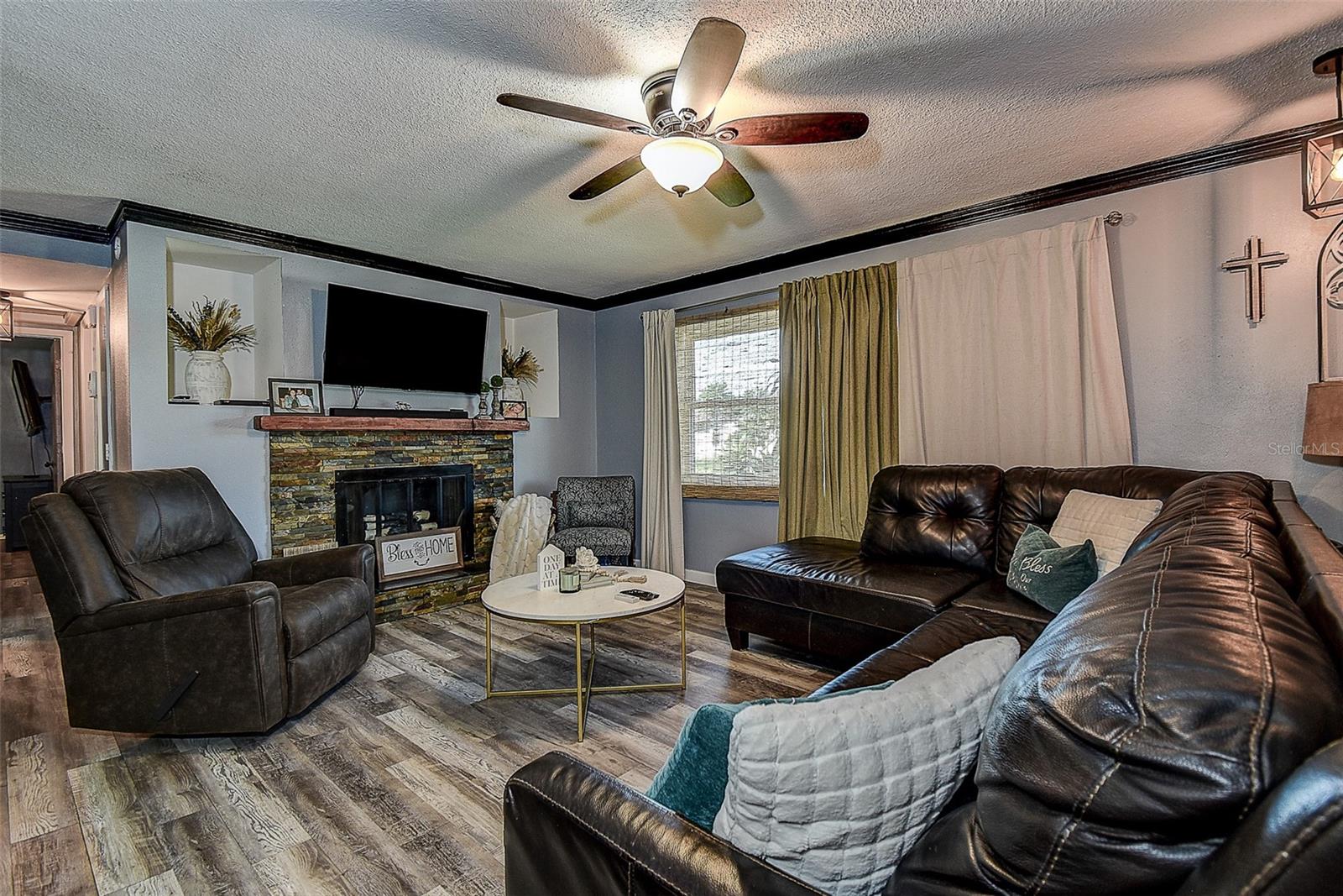 365 36TH ST SE — photo 5