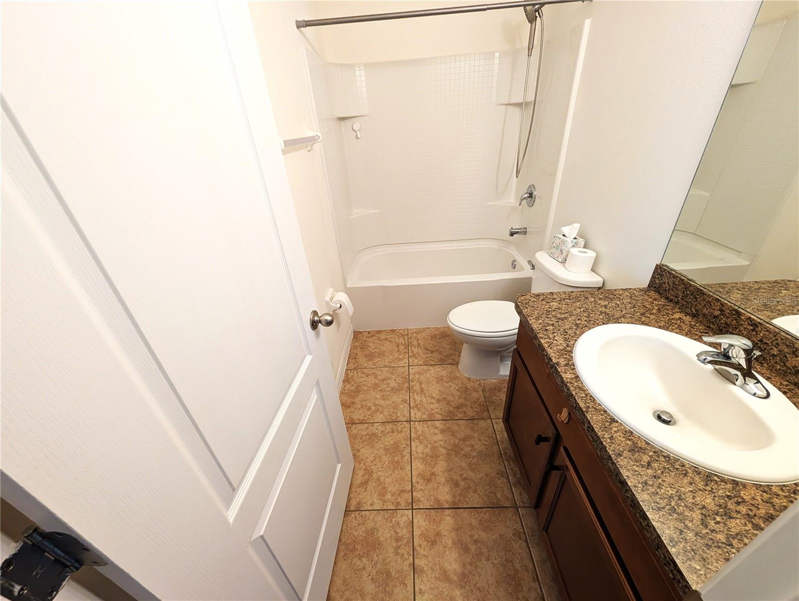 803 ASHENTREE DR — photo 14