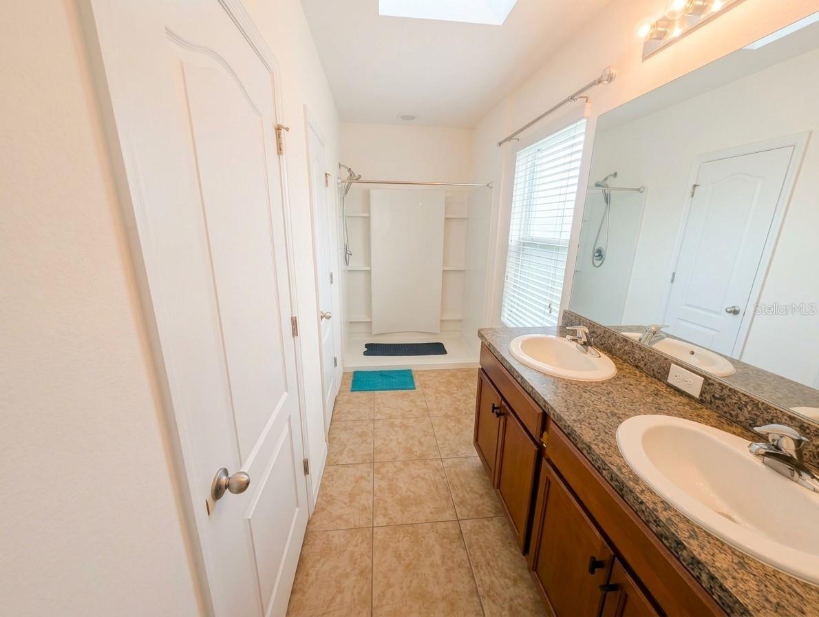 803 ASHENTREE DR — photo 13
