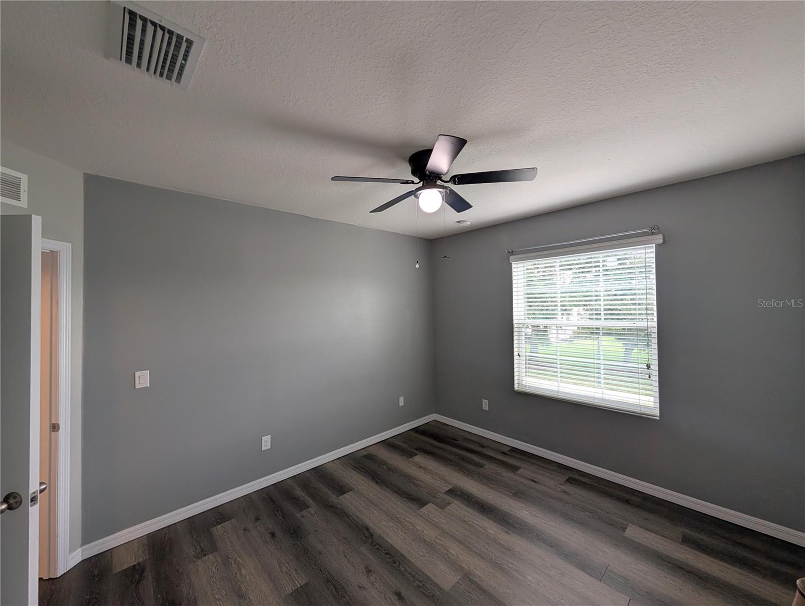 803 ASHENTREE DR — photo 12