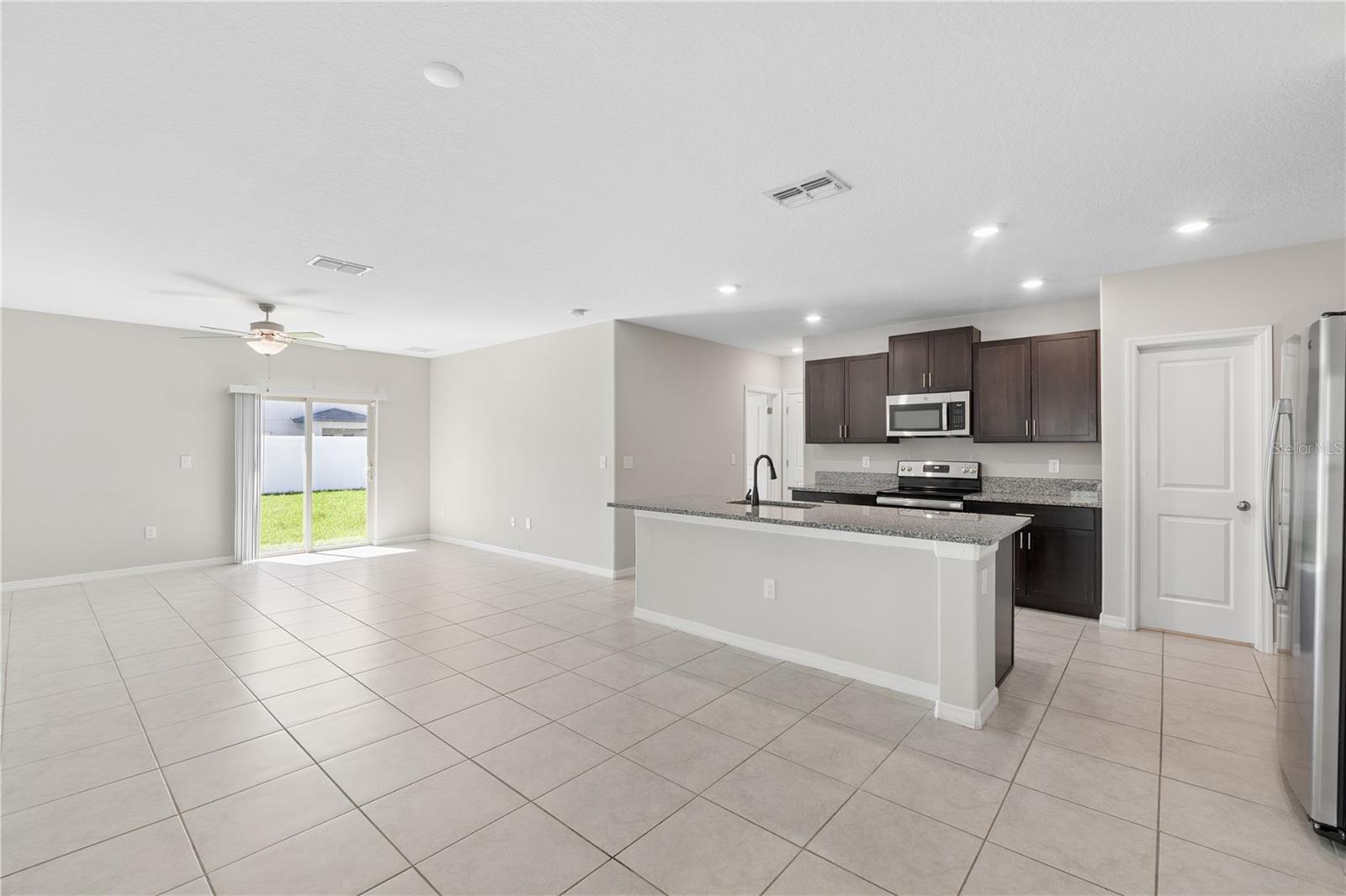 7207 RONNIE GARDENS CT — photo 13