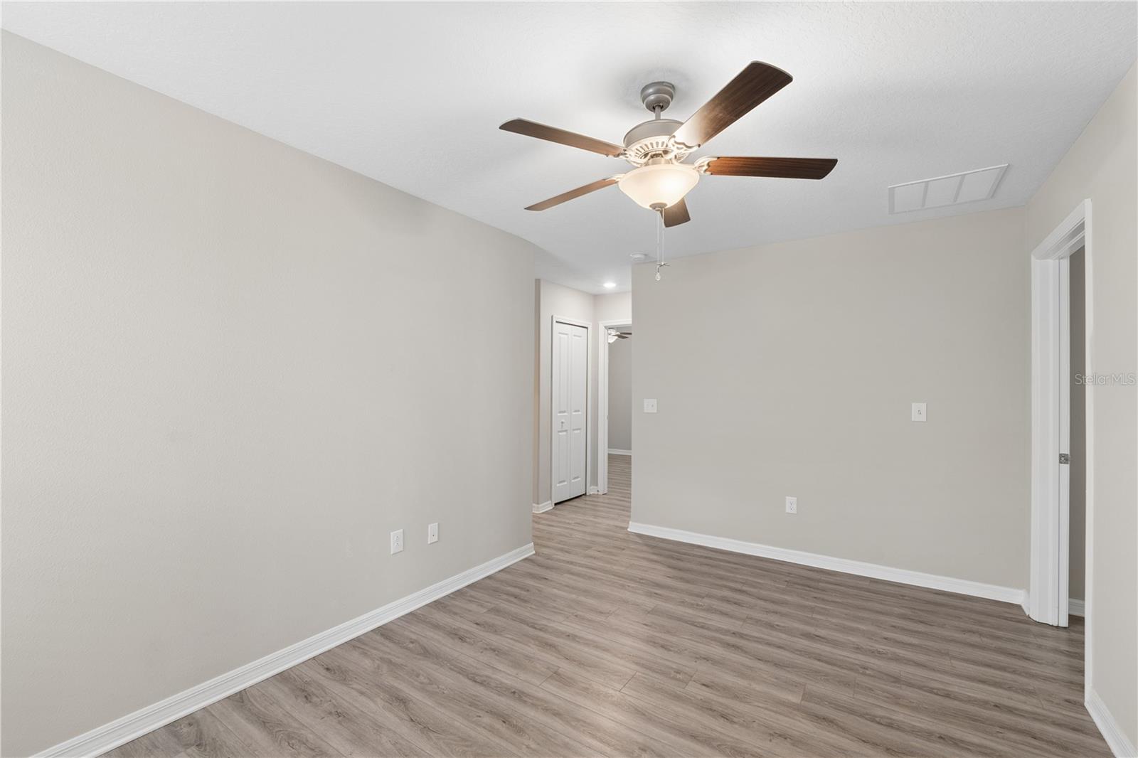 7207 RONNIE GARDENS CT — photo 33