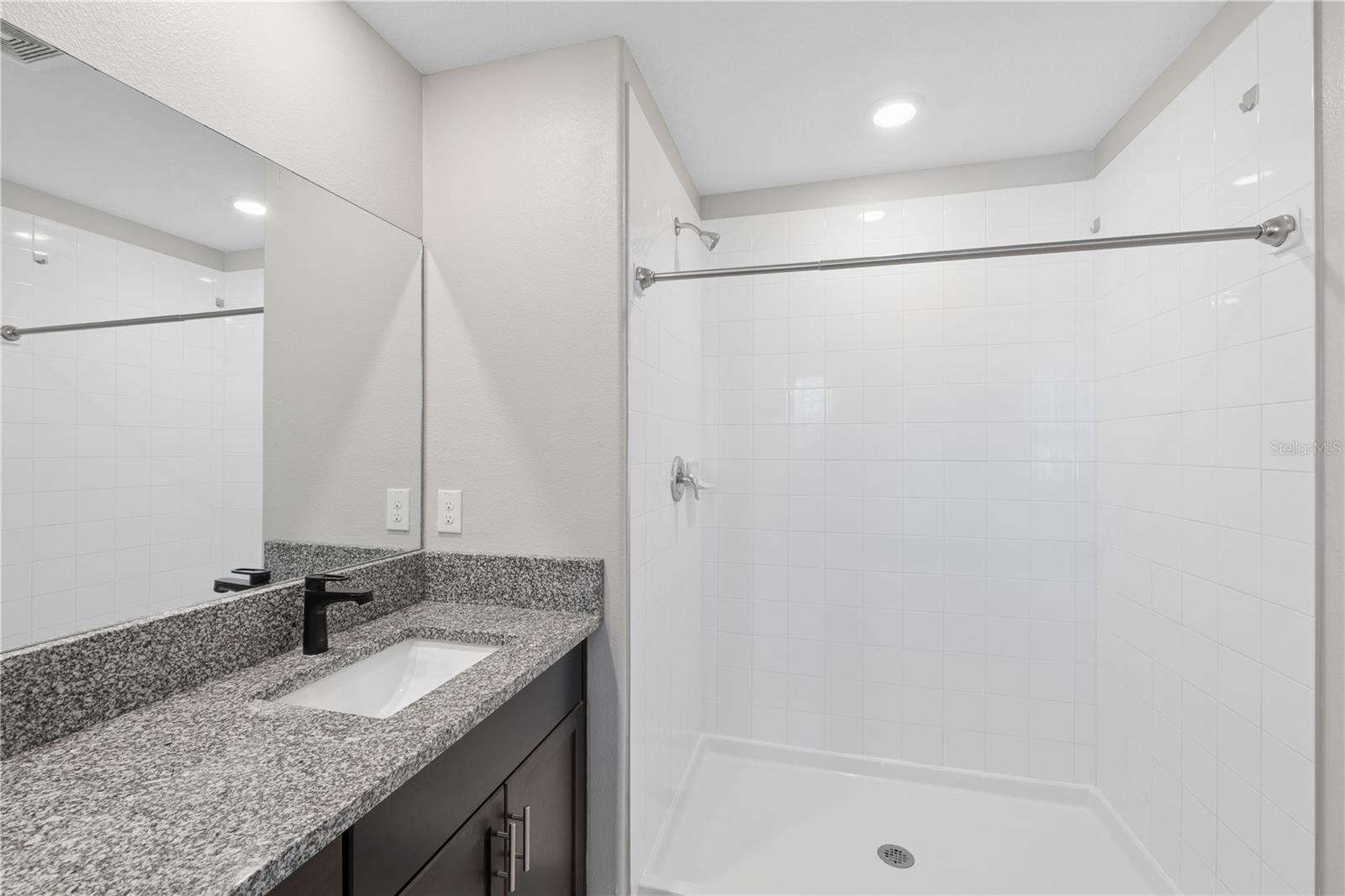 7207 RONNIE GARDENS CT — photo 21