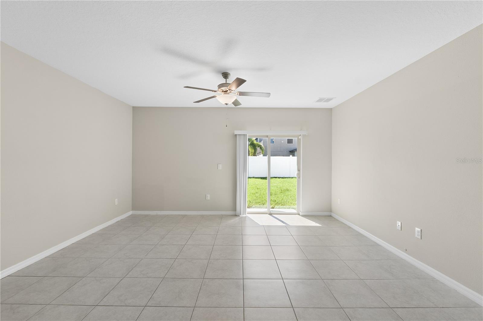 7207 RONNIE GARDENS CT — photo 17