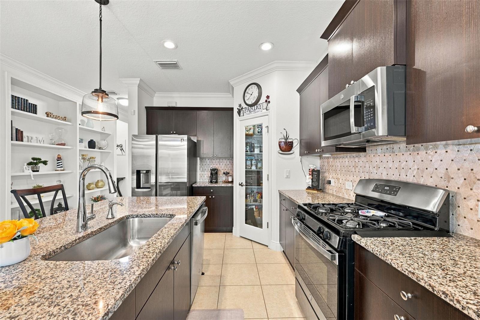 3512 WOODMONT DR — photo 8