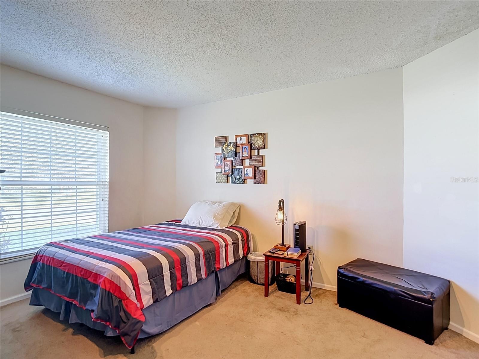 620 STILLVIEW CIR — photo 15