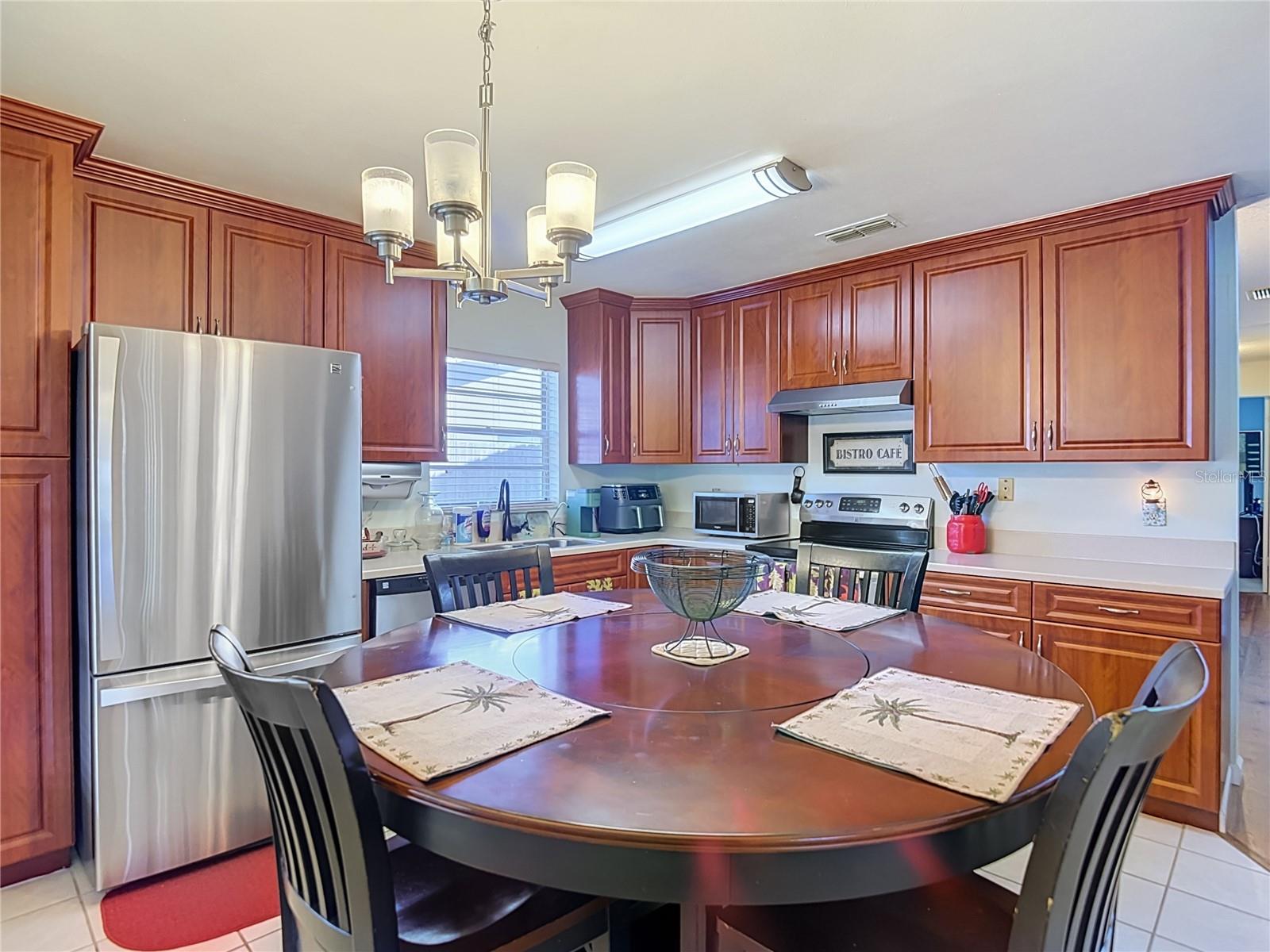 620 STILLVIEW CIR — photo 11