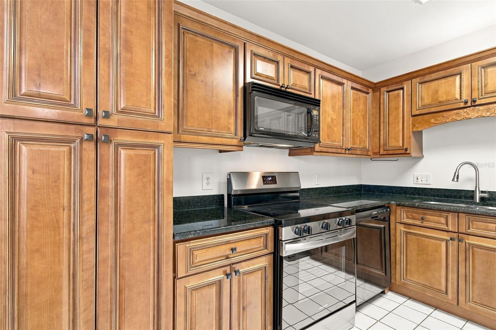 315 S EDISON AVE #8 — photo 16