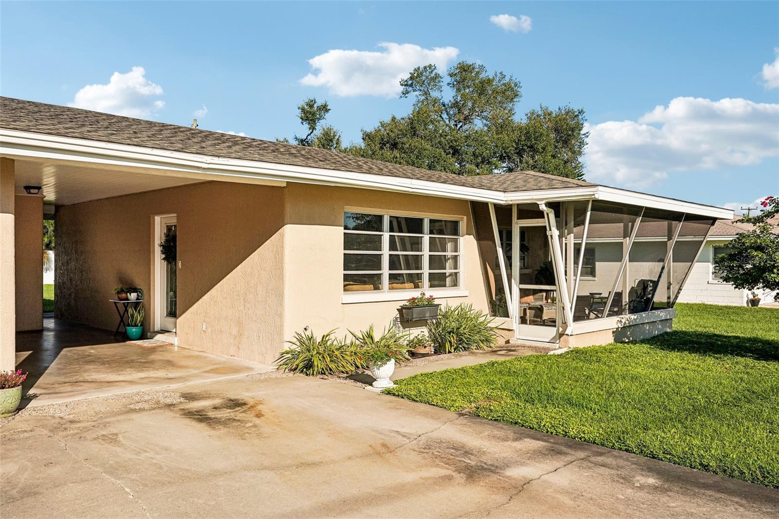 309 PARKSIDE DR — photo 17