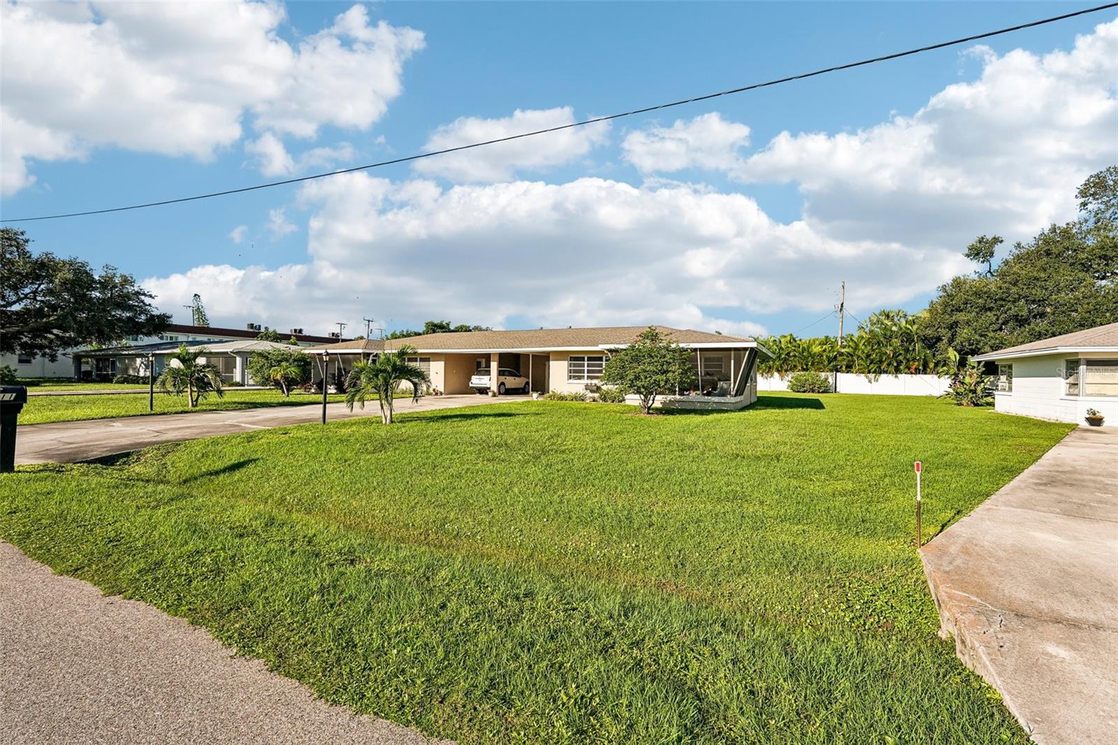 309 PARKSIDE DR — photo 31