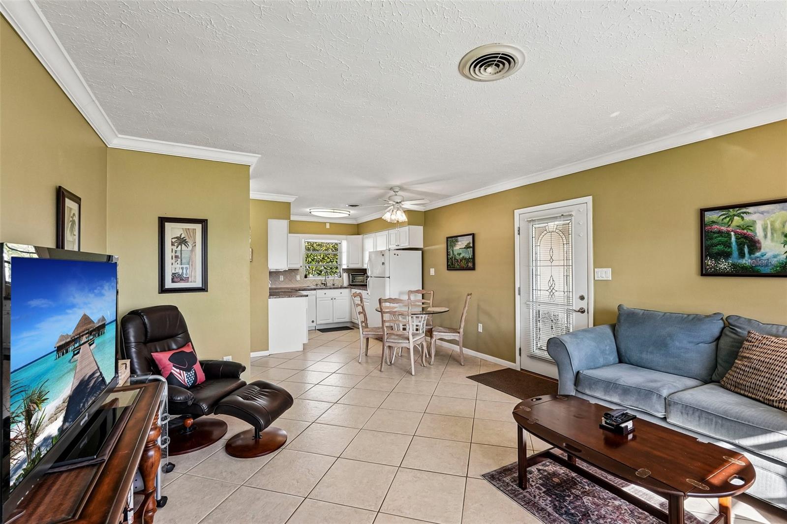 309 PARKSIDE DR — photo 13
