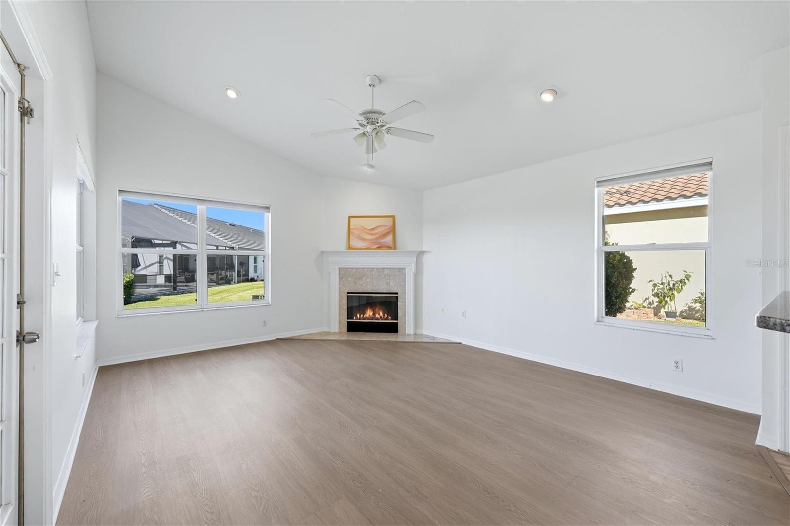 6998 SUPERIOR STREET CIR — photo 5
