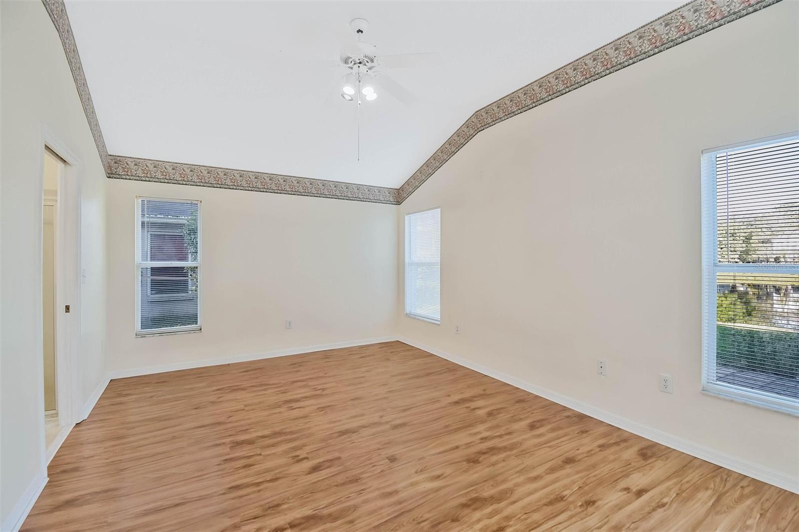 9909 BRIDGETON DR — photo 26