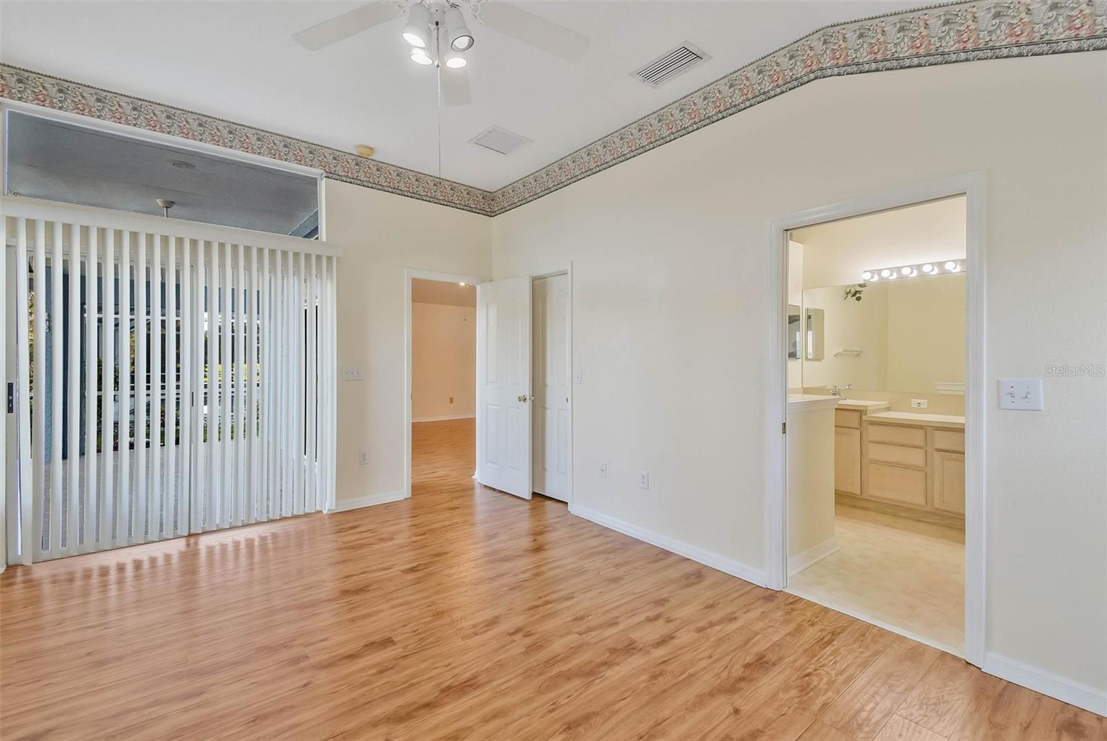 9909 BRIDGETON DR — photo 28
