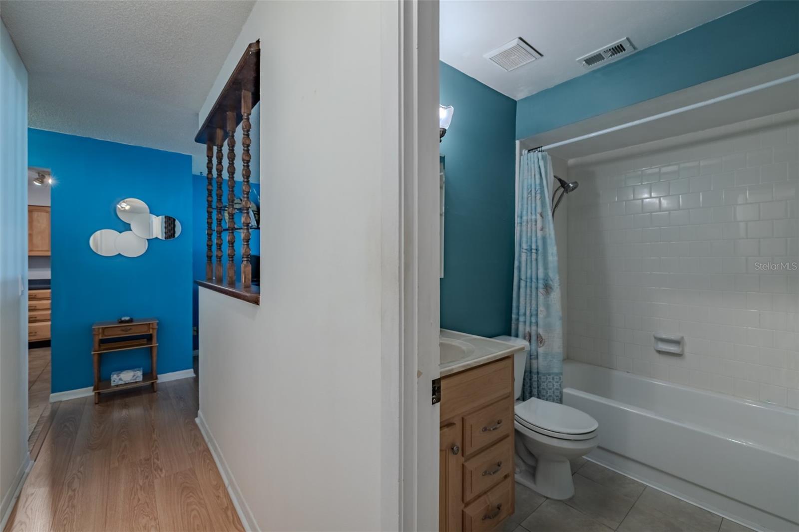 3302 KING RICHARD — photo 25
