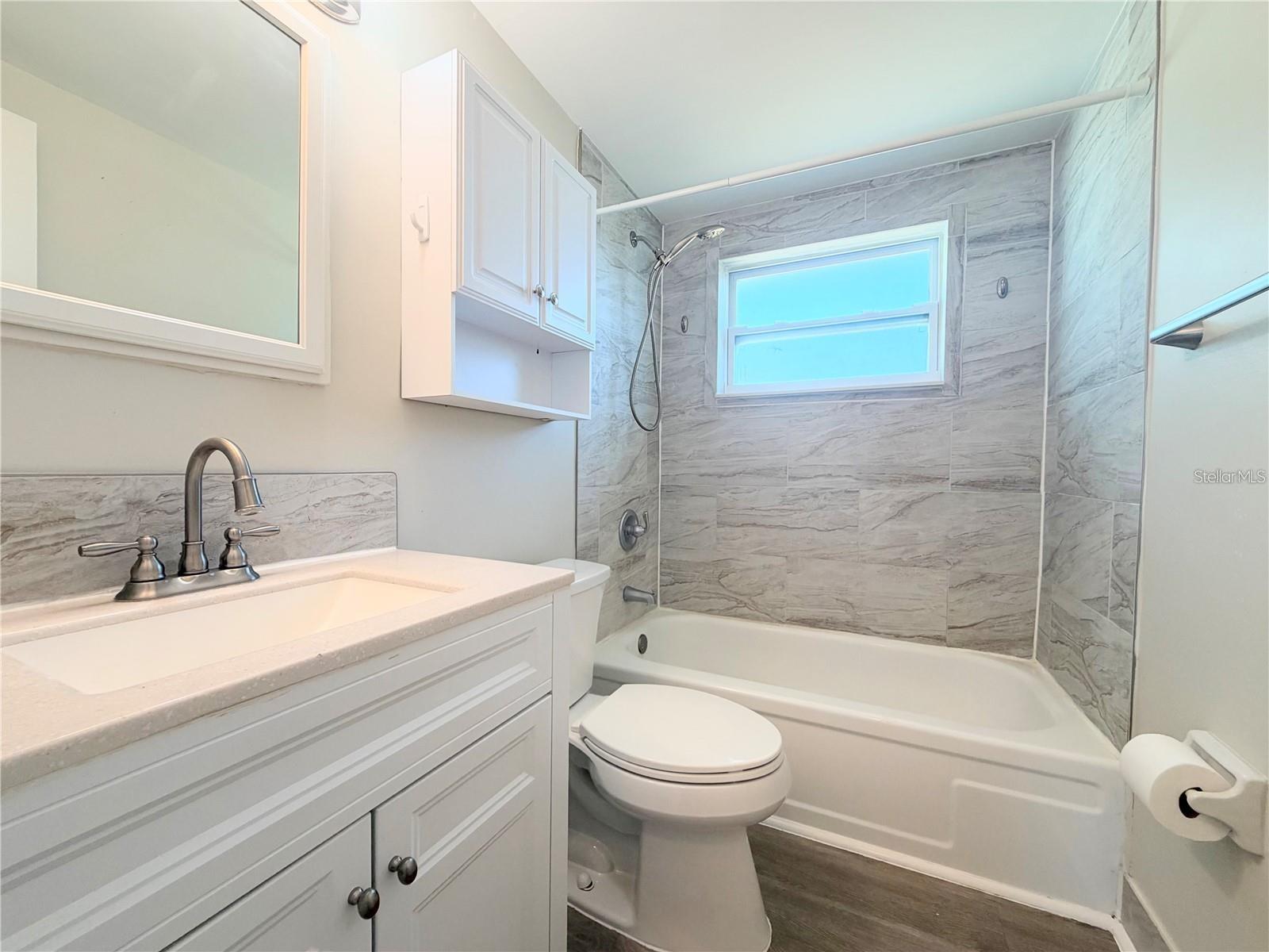 3811 BEECHWOOD DR — photo 8