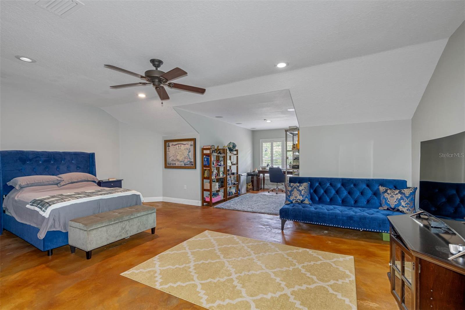 531 ISLEWORTH CLOSE — photo 46