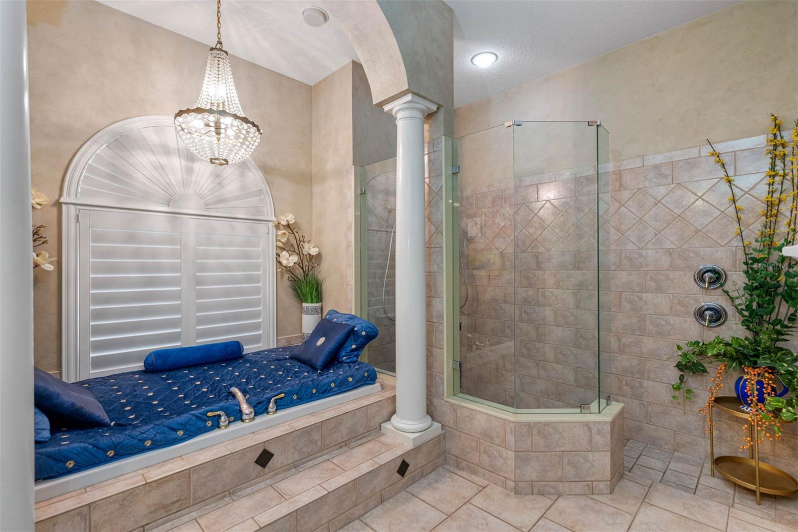 531 ISLEWORTH CLOSE — photo 42