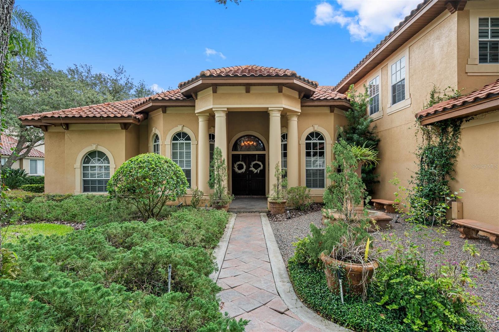 531 ISLEWORTH CLOSE — photo 3