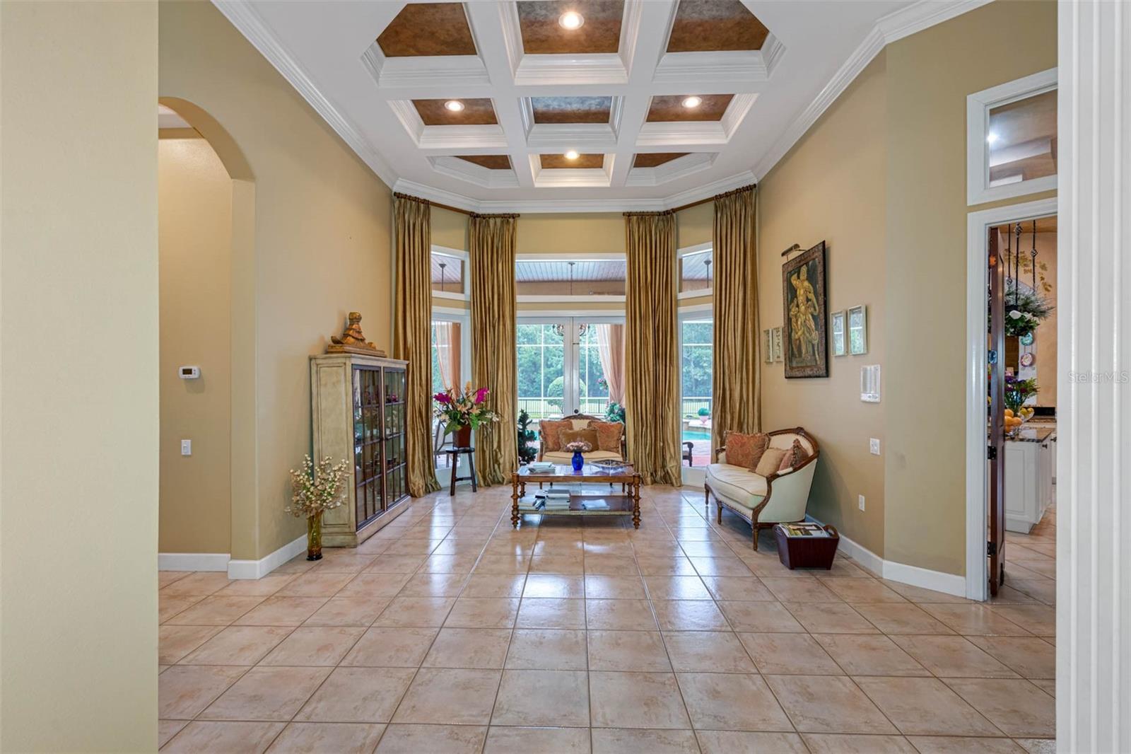 531 ISLEWORTH CLOSE — photo 19
