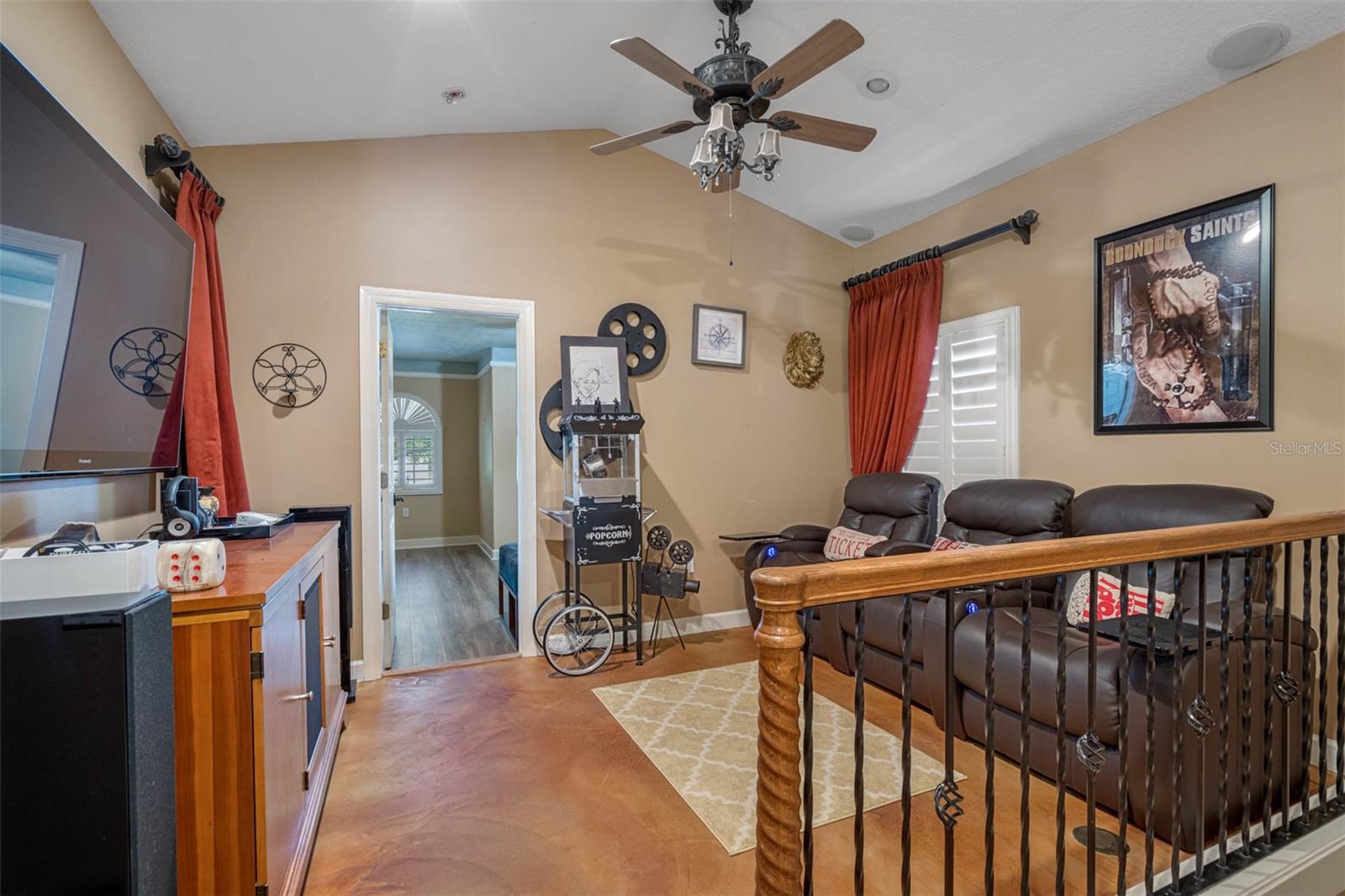531 ISLEWORTH CLOSE — photo 53