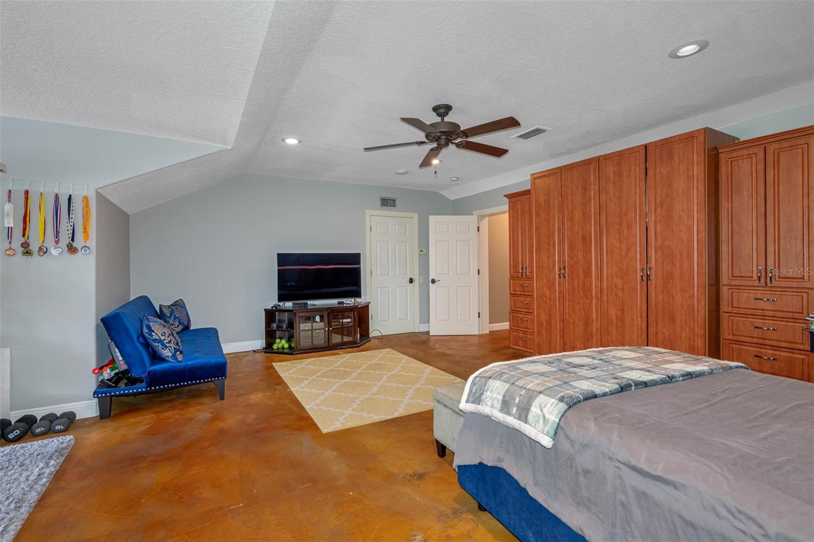 531 ISLEWORTH CLOSE — photo 47