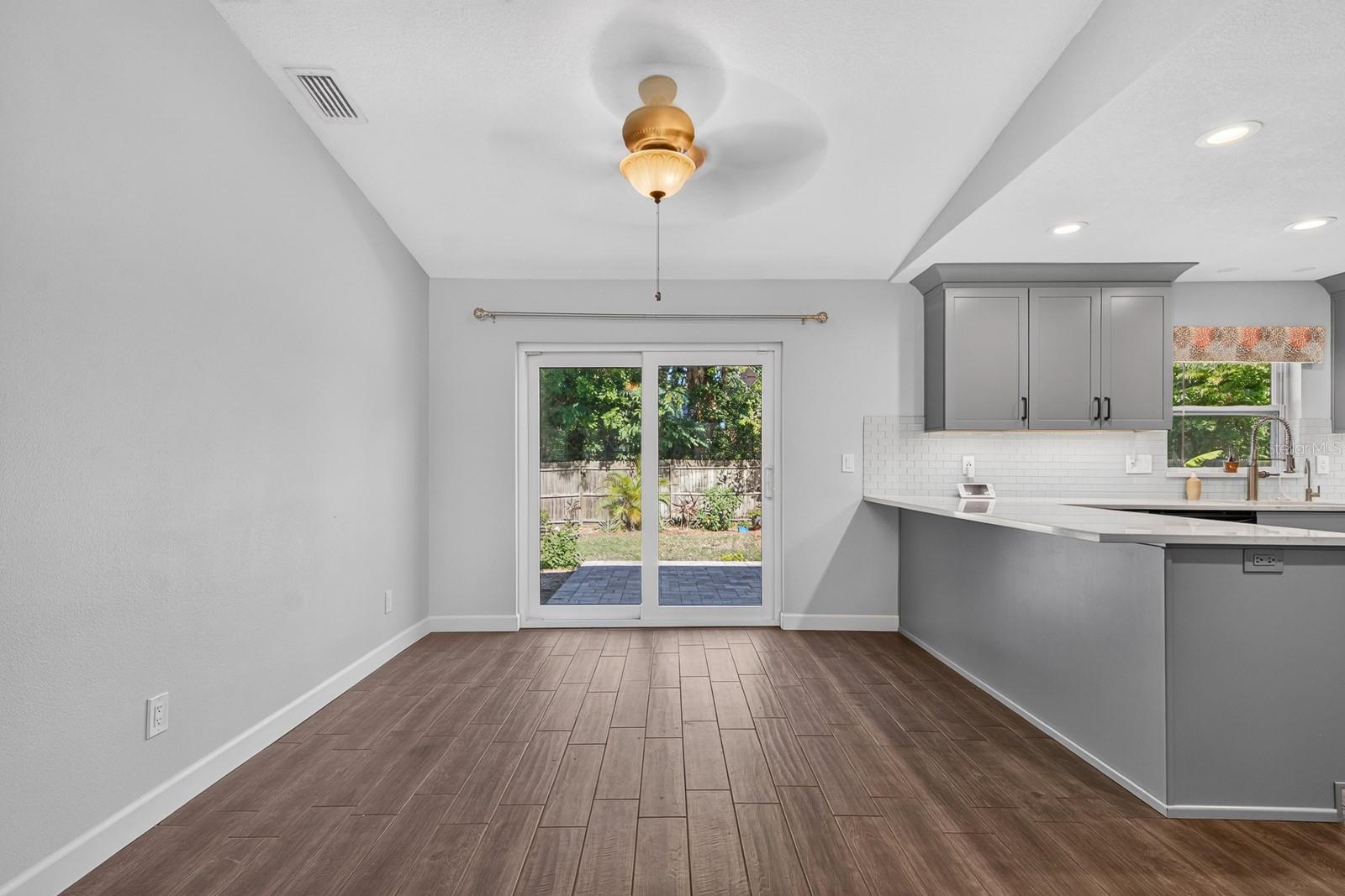 120 ORANGE AVE N — photo 12
