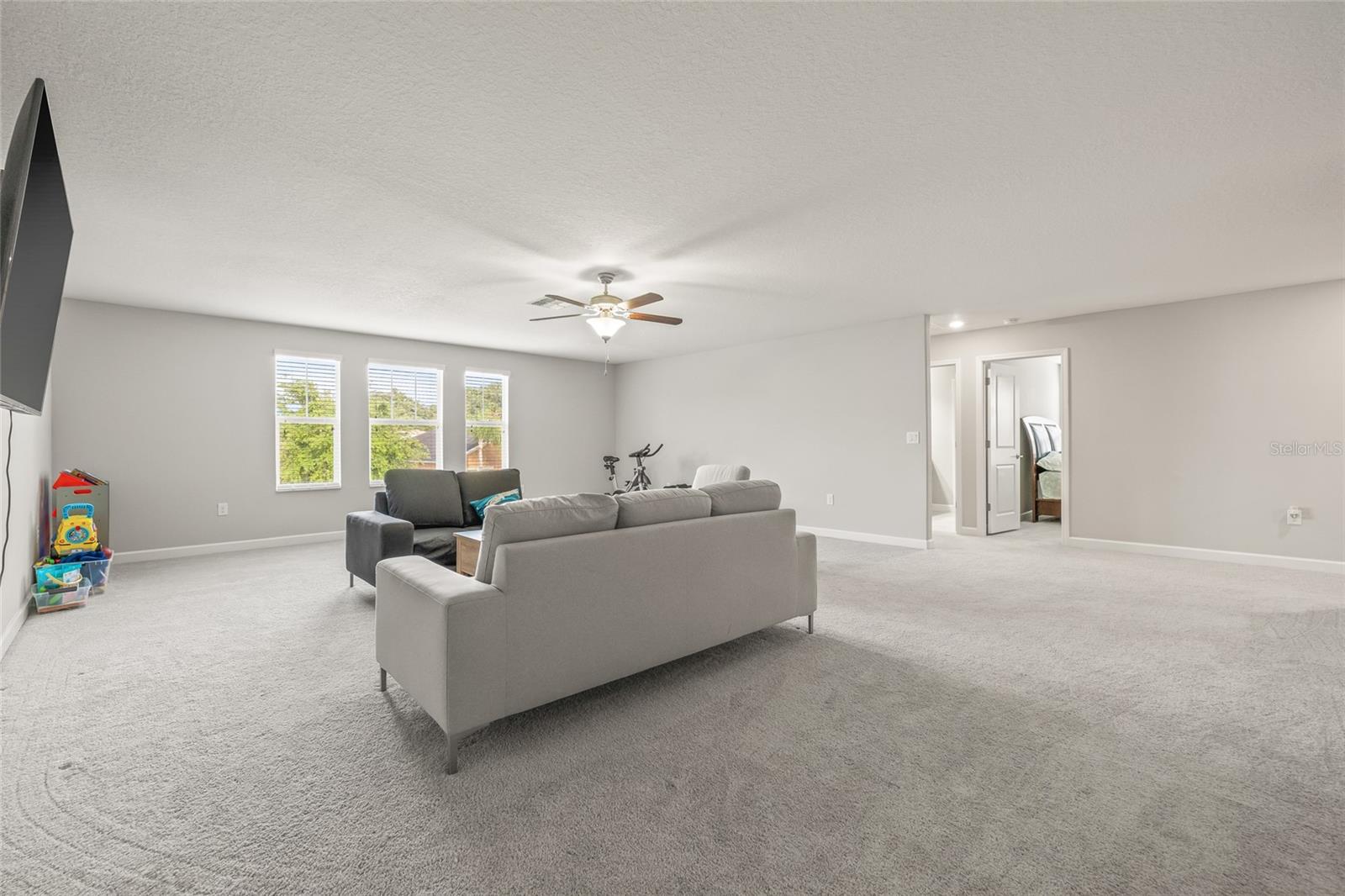 3212 CALVANO DR — photo 33