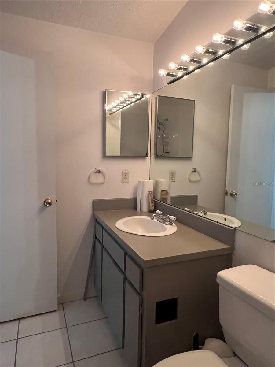 4715 STONEPOINTE PL — photo 18