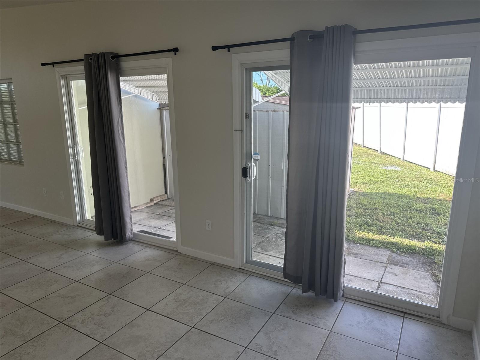 7905 JEFFERY AVE — photo 10