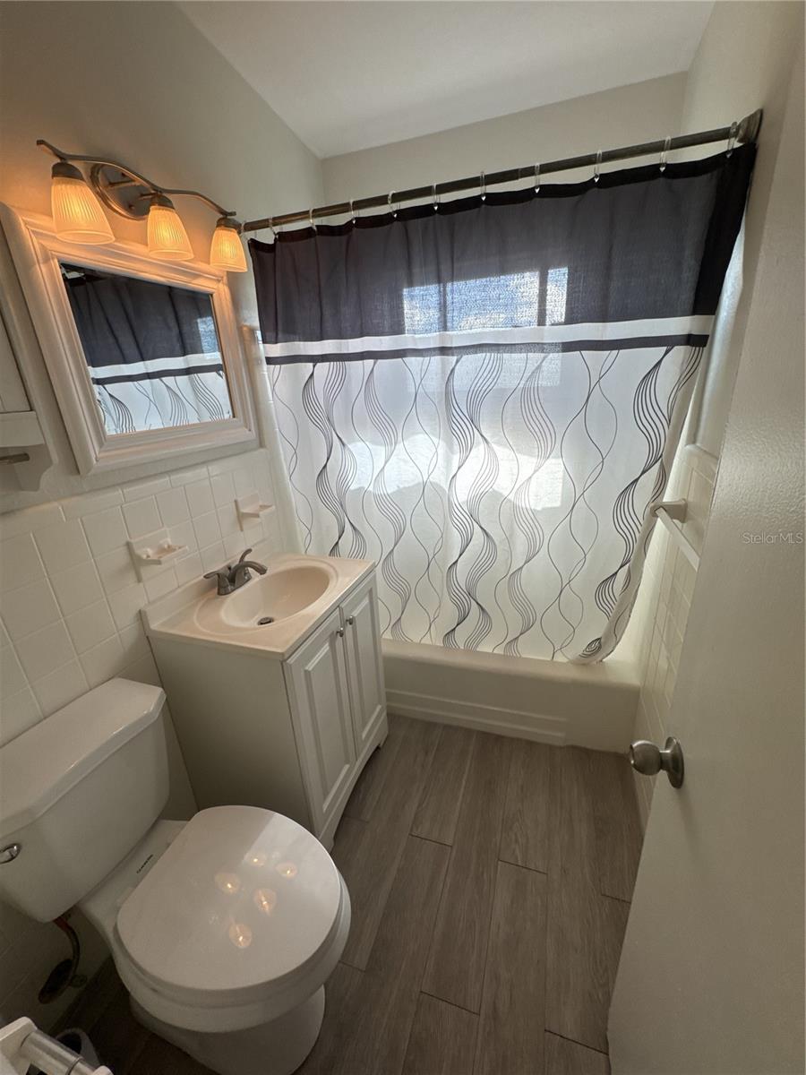 7905 JEFFERY AVE — photo 14