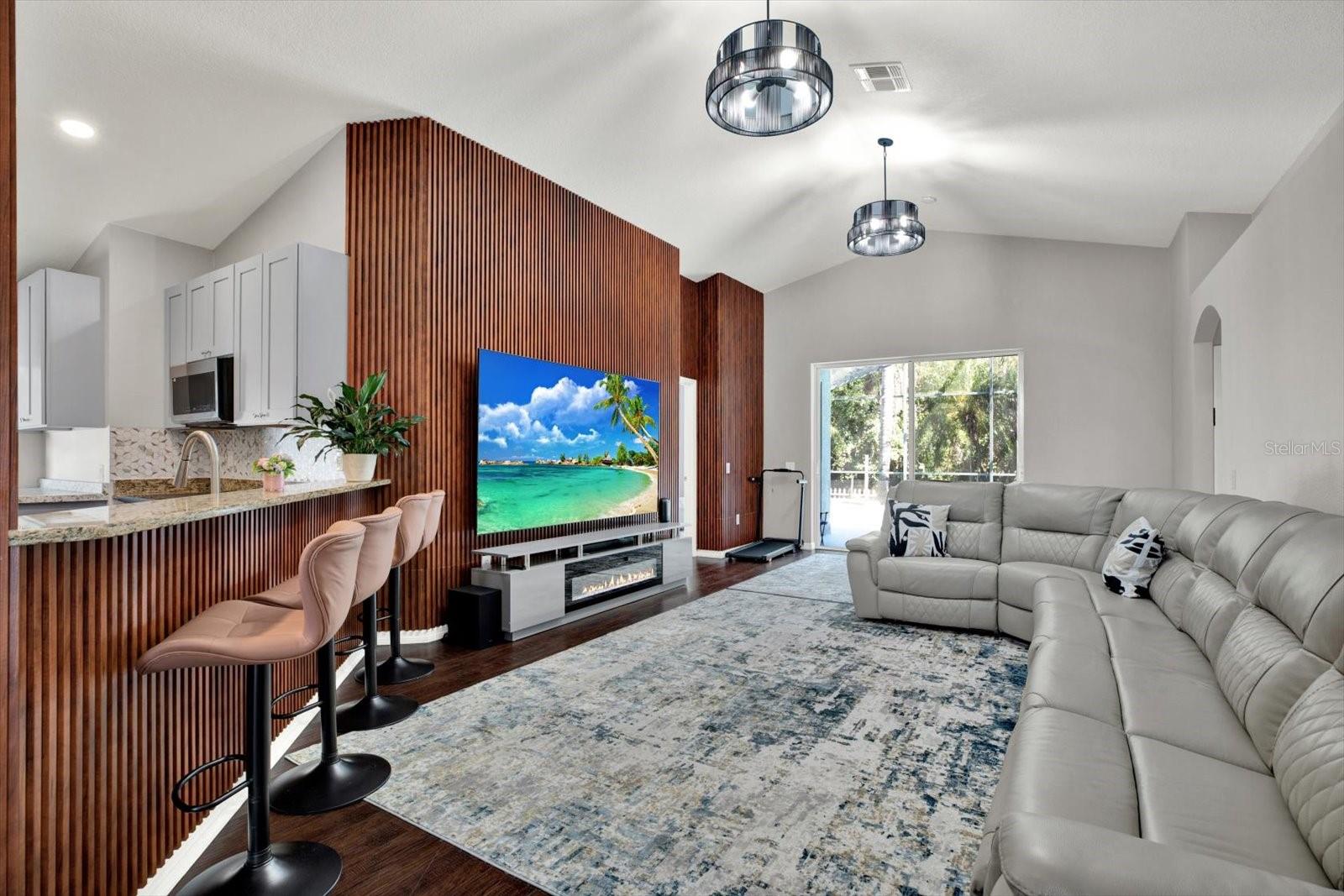 1852 BLANCHARD CT — photo 3