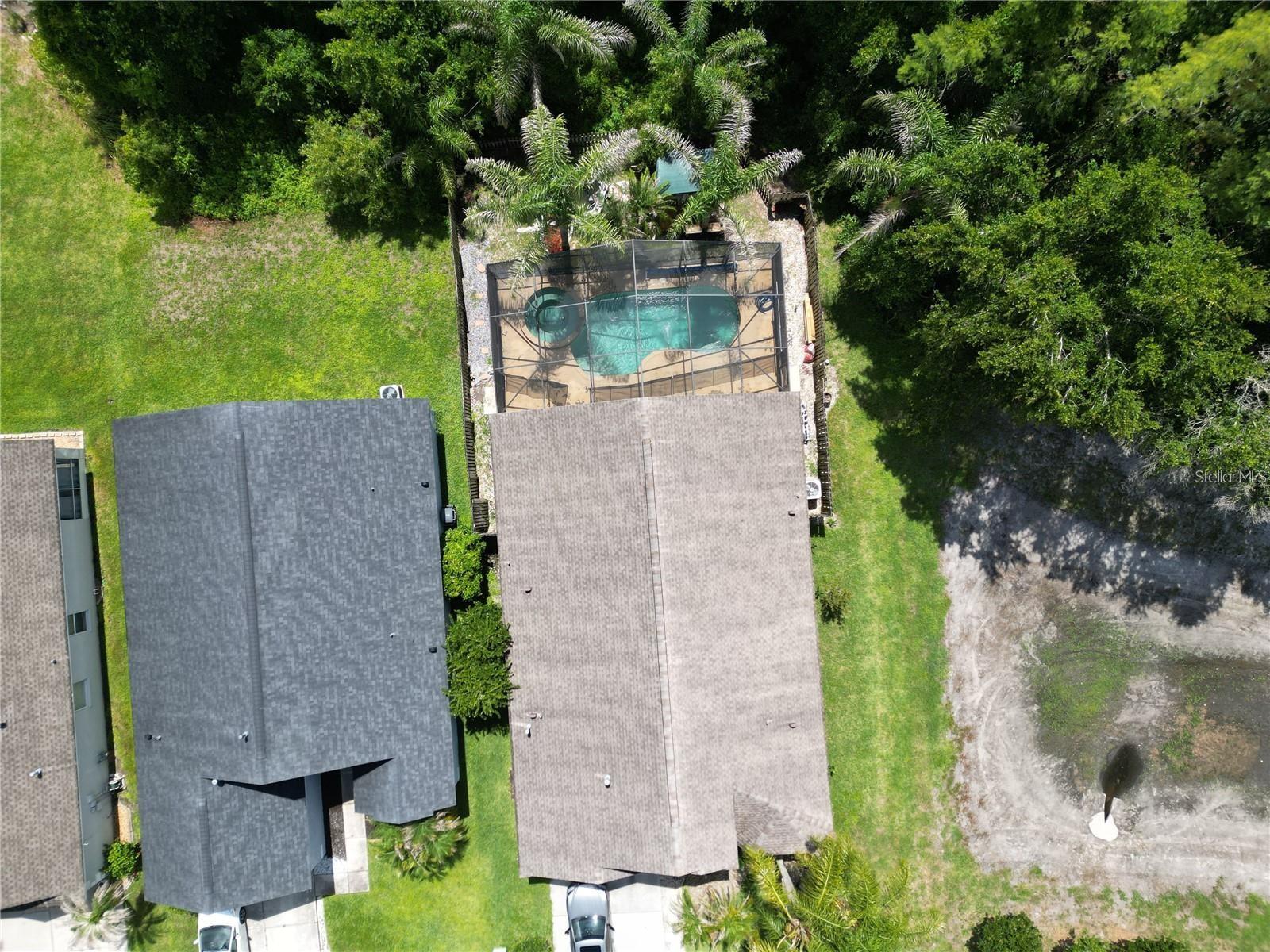 1852 BLANCHARD CT — photo 32