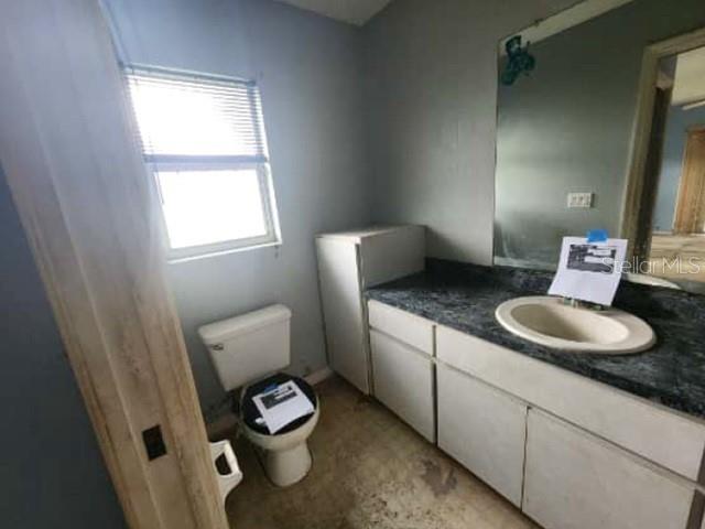 656 AZURE RD — photo 10
