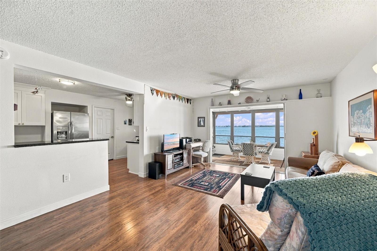 3849 CATALINA DR — photo 11