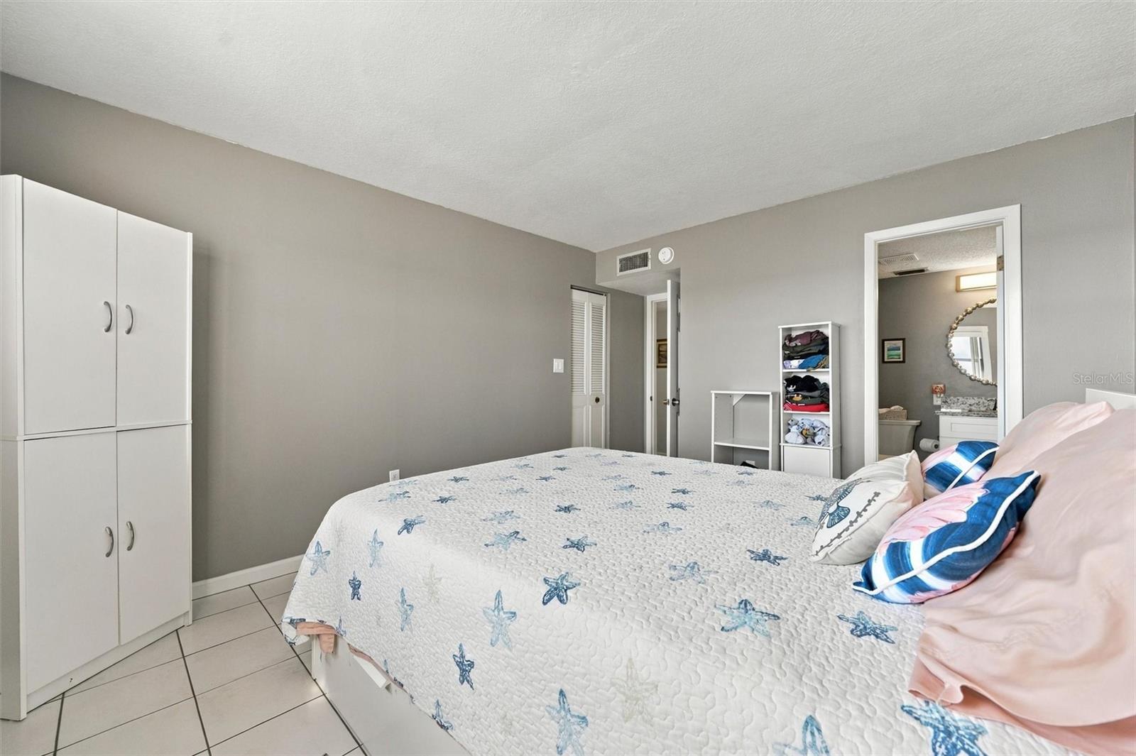 3849 CATALINA DR — photo 26
