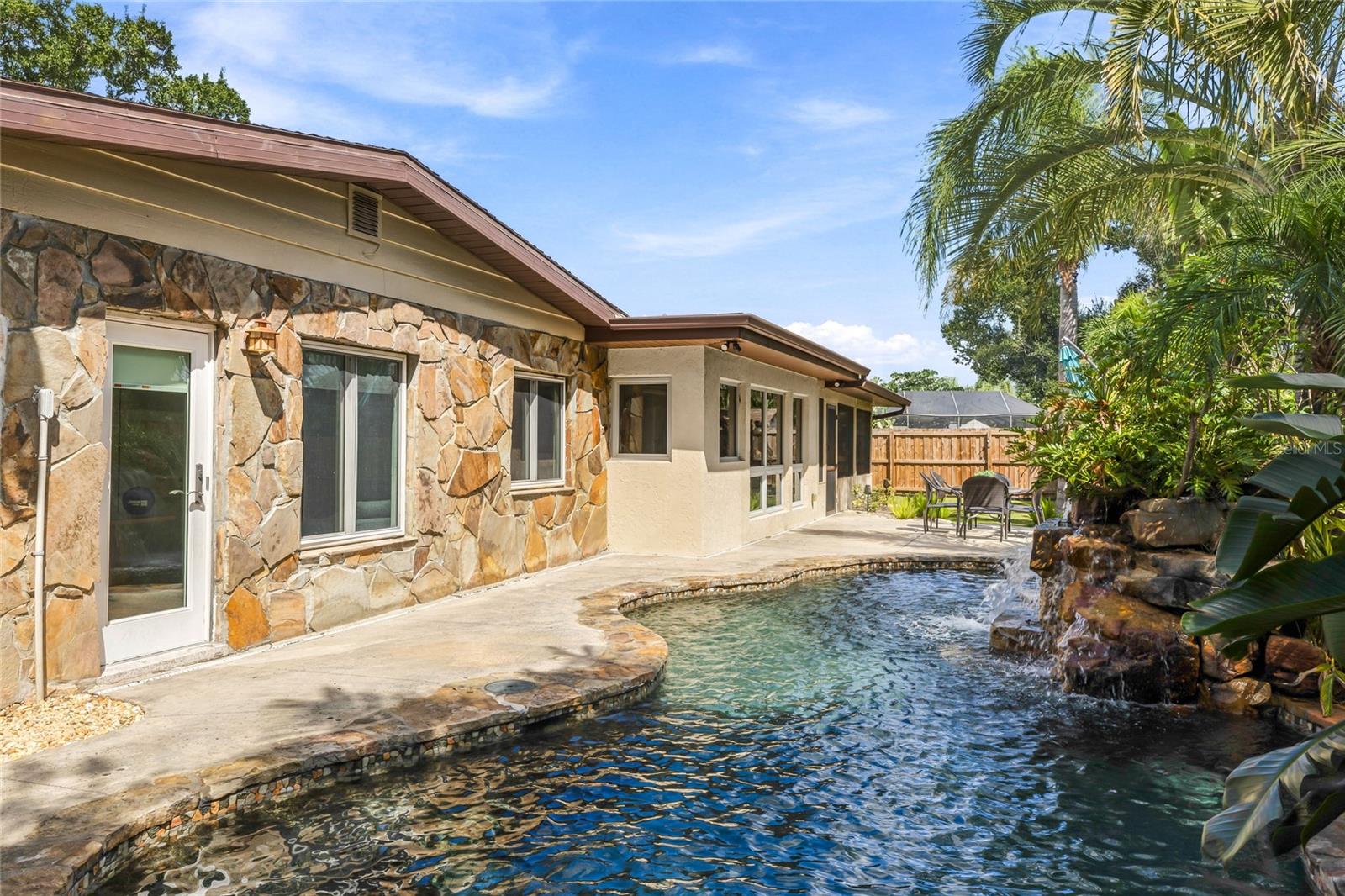 2630 SUNNYBROOK DR — photo 30