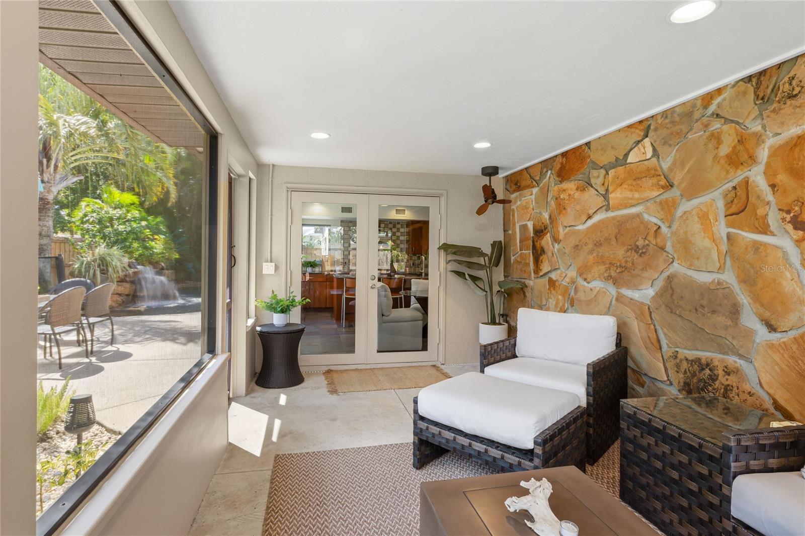 2630 SUNNYBROOK DR — photo 28