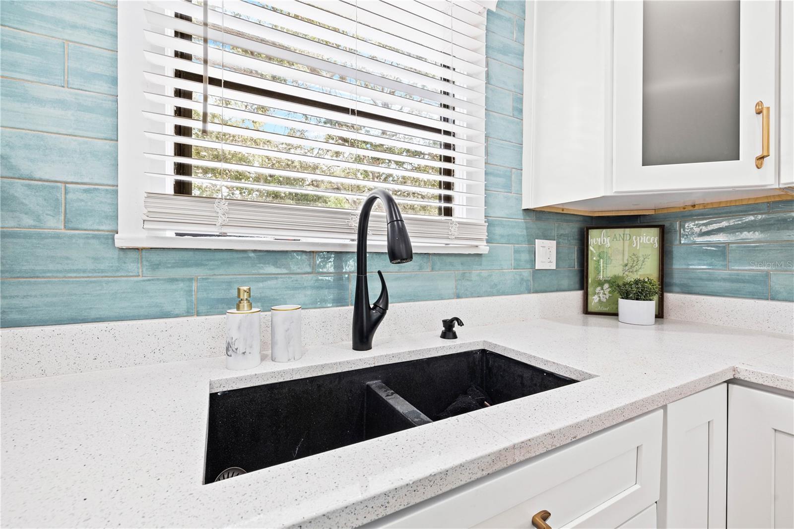 3123 W MARLIN AVE — photo 10