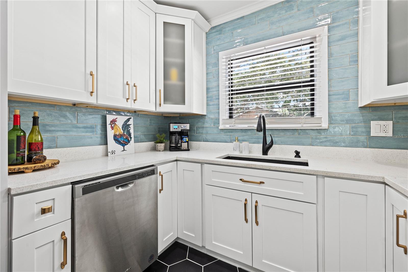 3123 W MARLIN AVE — photo 9