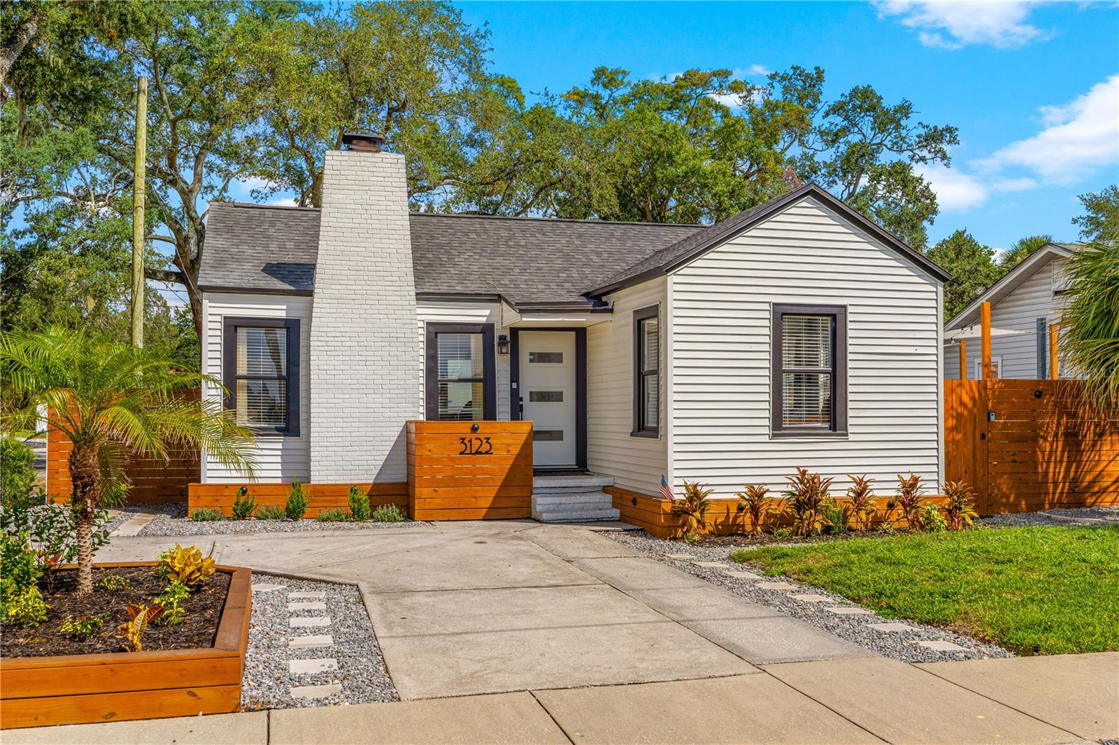 3123 W MARLIN AVE — photo 2