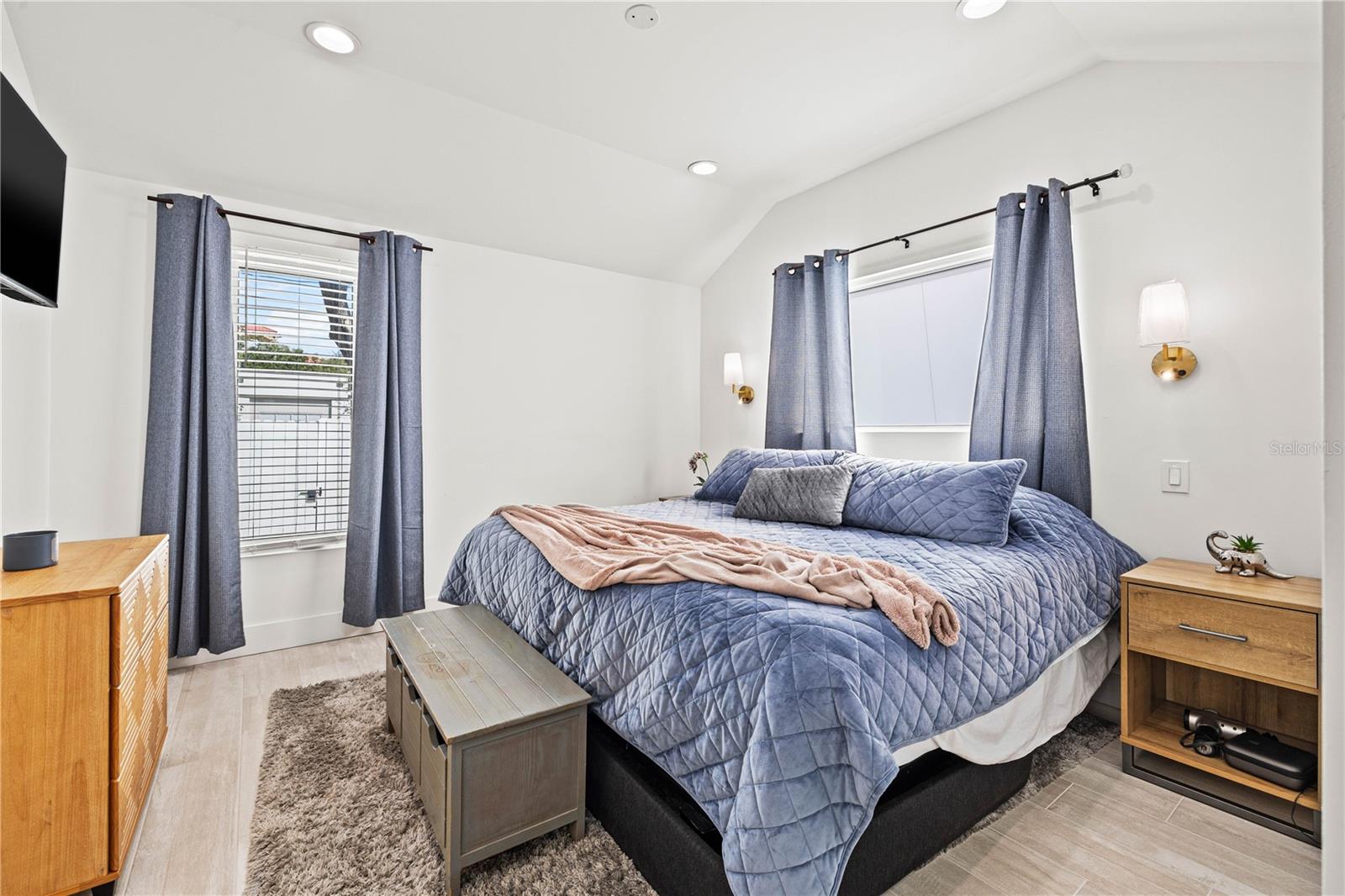 3123 W MARLIN AVE — photo 24